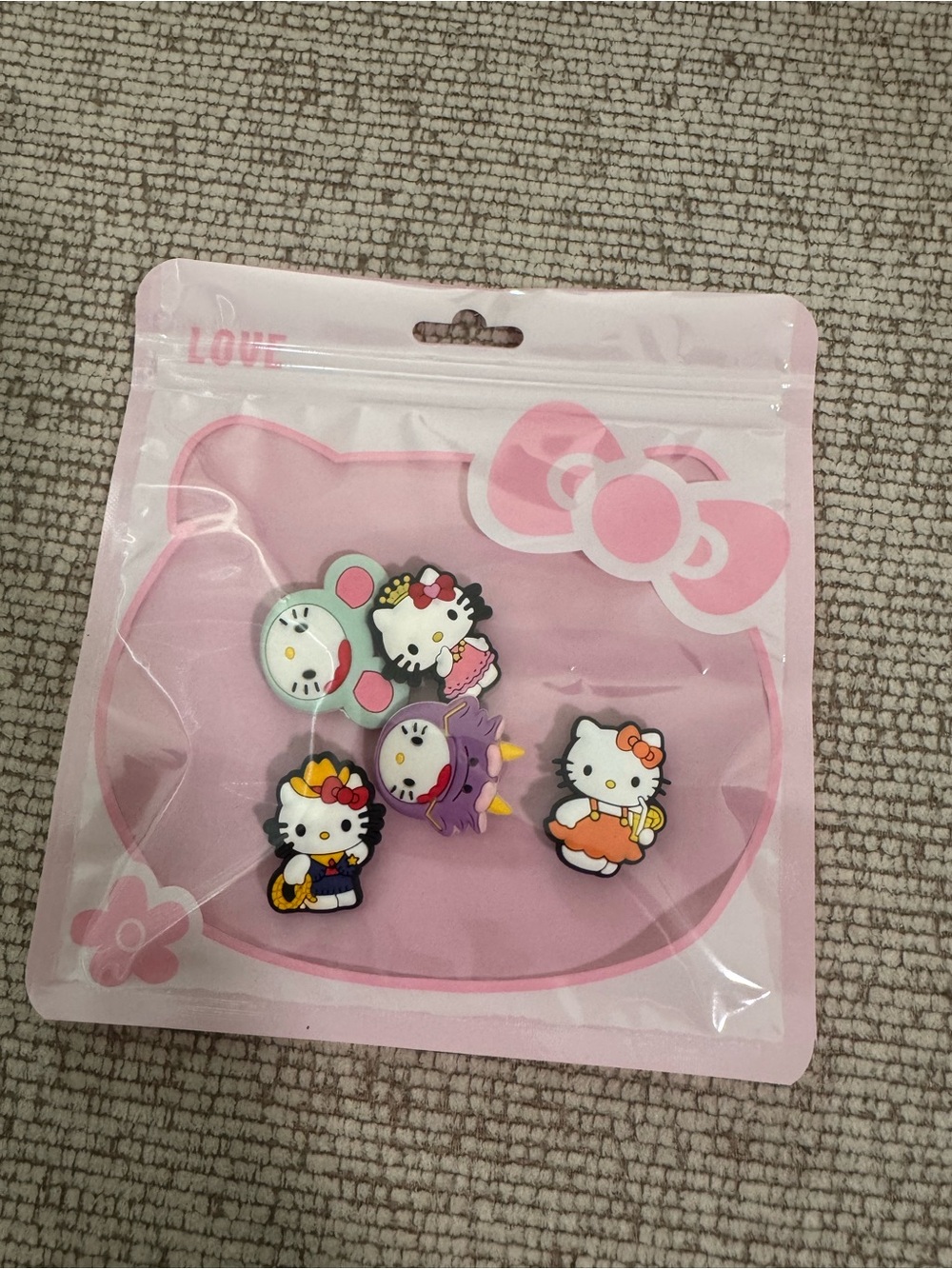 Hello Kitty Multicolor Rubber Shoe Charms - Pink Pack